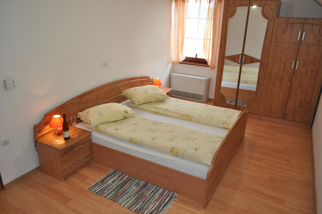Apartments - Turisticna Kmetija Vrbnjak Ljutomer ห้อง รูปภาพ