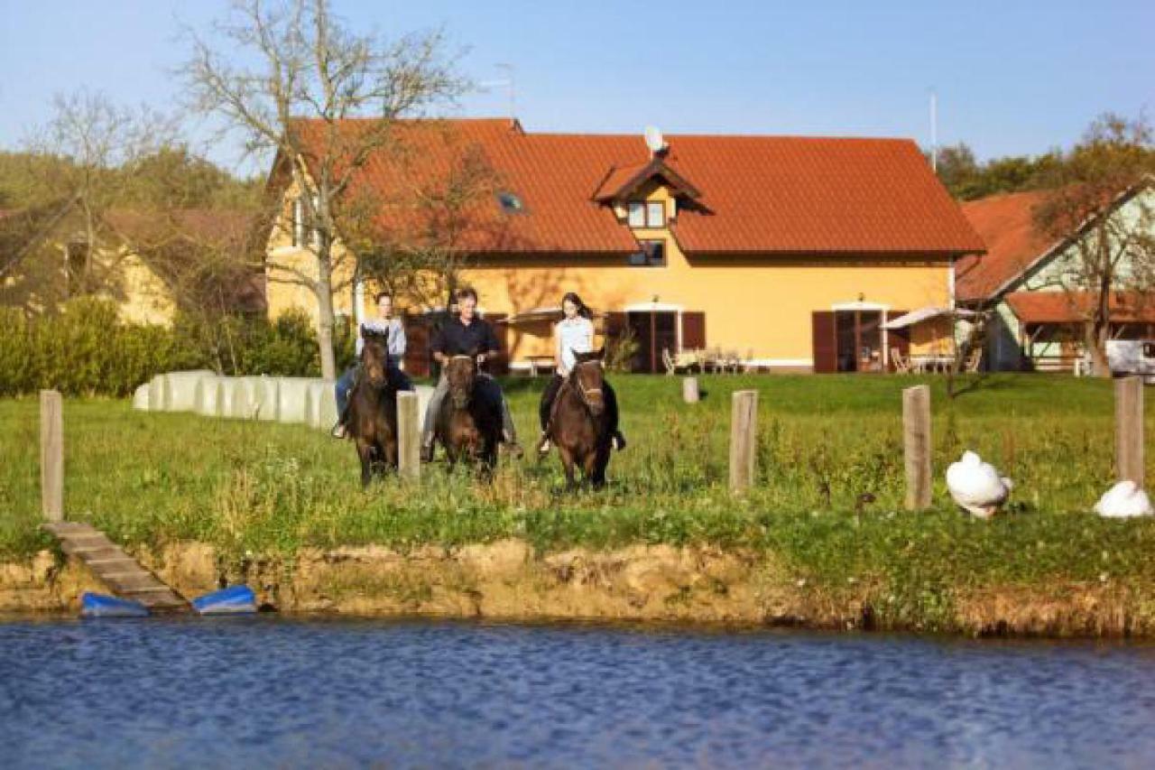 Apartments - Turisticna Kmetija Vrbnjak Ljutomer ภายนอก รูปภาพ
